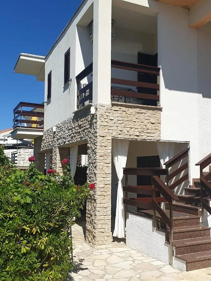 Apartments And Rooms Iva Pag Town