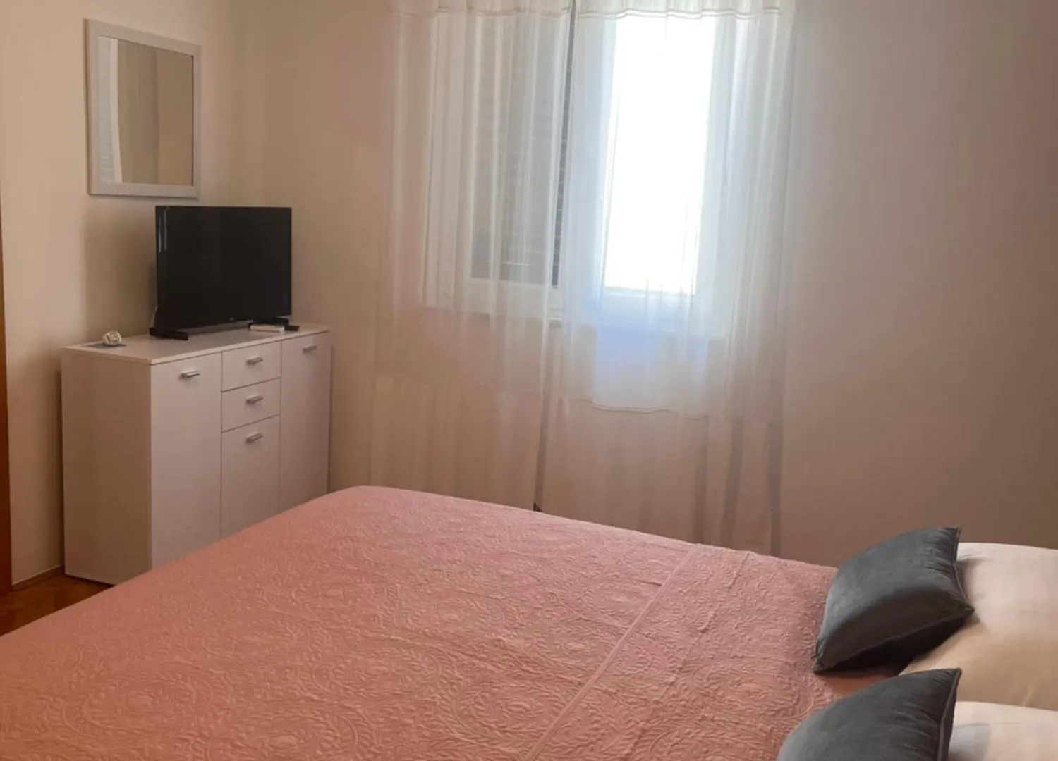 Apartments And Rooms Iva Pag Town