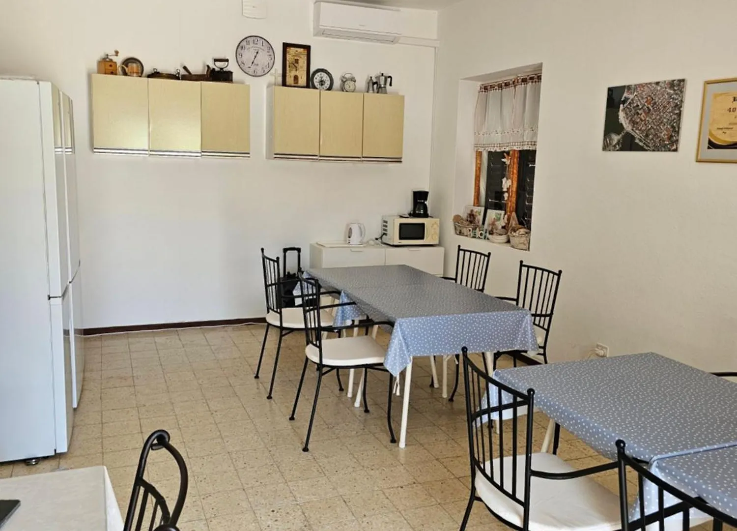 Apartments And Rooms Iva Pag Town